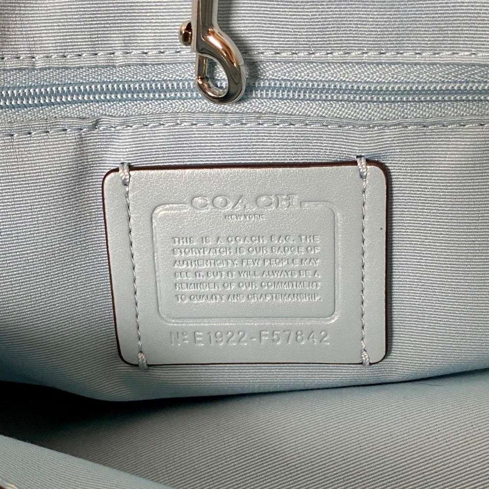 Coach Drawstring Carryall Tote Signature Canvas - Picture 6 of 16